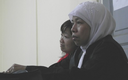 Terdakwa Ani Lay saat didampingu Kuasa Hukumnya Iwan Suansti SH.jpg